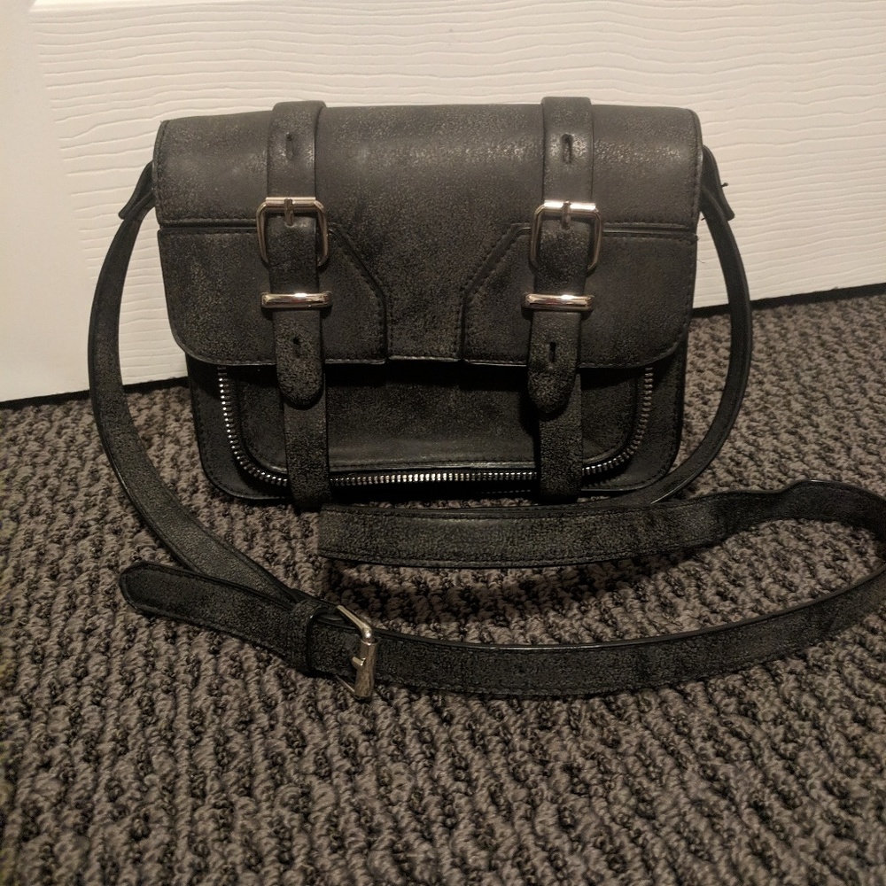 Madden girl crossbody purse